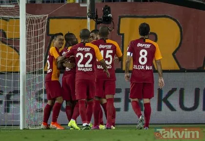 TFF Süper Kupa Galatasaray Akhisarspor maçında dikkat çeken pankart