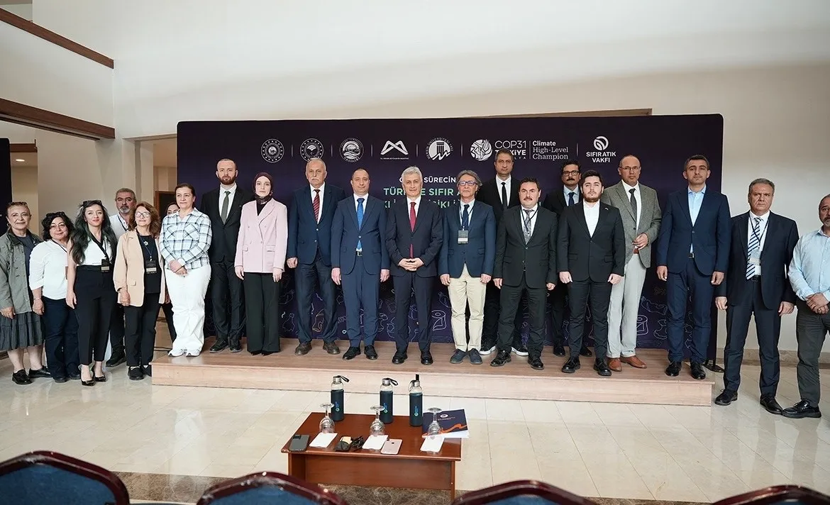 mersinde-cevre-ve-iklim-icin-tarihi-bulusma-akdenizin-gelecegi-masaya-yatirildi-1778598565231.jpeg Mersin’de çevre ve iklim için tarihi buluşma: Akdeniz’in geleceği masaya yatırıldı-4