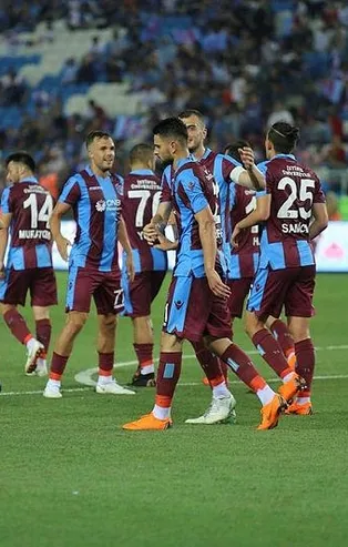 Trabzonspor'dan 3 gollü kutlama I Trabzonspor: 3 - Samsunspor:0 (MAÇ SONUCU)