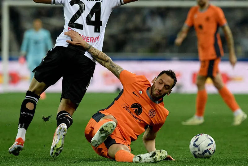 Hakan Çalhanoğlu'dan bir Galatasaray açıklaması daha! - 5