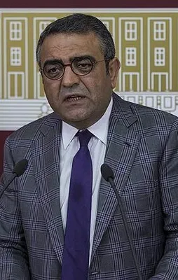 CHP'den teröristlere destek!