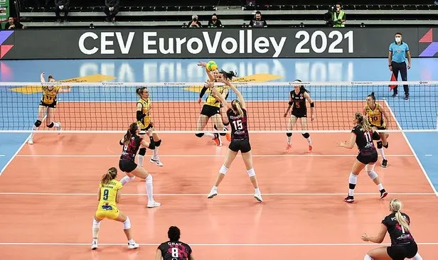 vakifbank-kadin-voleybol-takimi-cev-sampiyonlar-liginde-finale-yukseldi-1616610790677.jpeg