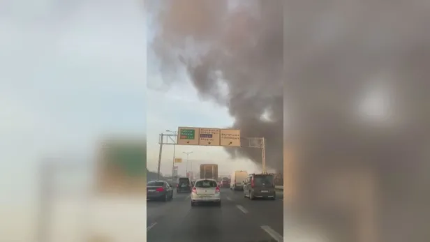 Son dakika: Bayrampaşa Hali'nde yangın! Dumanlar çevre yolundan görüntülendi-3