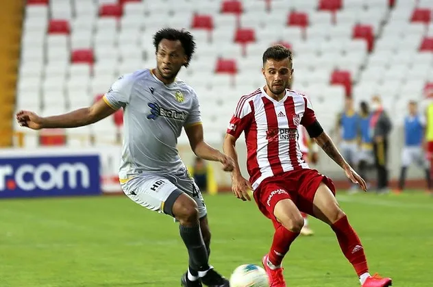 Son dakika: Demir Grup Sivasspor - BtcTurk Yeni Malatyaspor: 0-1 | MAÇ SONUCU