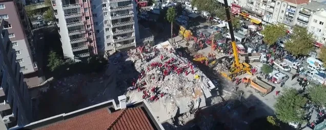 İzmir depreminde çöken Bayraklıdaki Rıza Bey Apartmanının sulak bostana yapıldığı ortaya çıktı