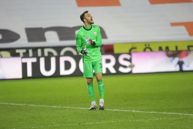 Galatasaray'da Okan Kocuk'un geri dönmesi FIFA'ya bağlı: İşte kritik tarih!-3