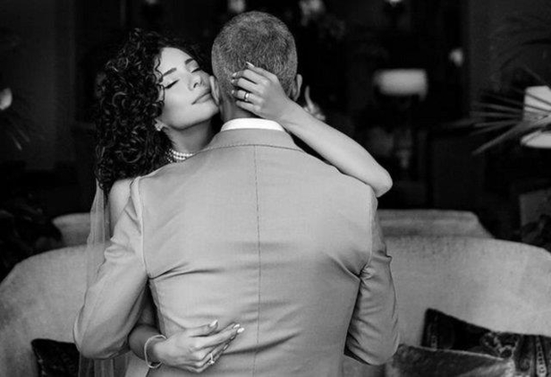 samar-dadgar-ile-evlenen-ozcan-deniz-istenmeyen-gelin-iddiasina-ilk-kez-yanit-verdi-ailevi-sorunlarimiz-1674856105169.jpeg Samar Dadgar ile evlenen Özcan Deniz istenmeyen gelin iddiasına ilk kez yanıt verdi! “Ailevi sorunlarımız...”-2