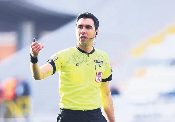 jesus-ardaya-sarildi-jesus-ile-arda-guler-buzlari-eritti-1684543296866.jpeg Jorge Jesus ve Arda Güler buzları eritti!-12