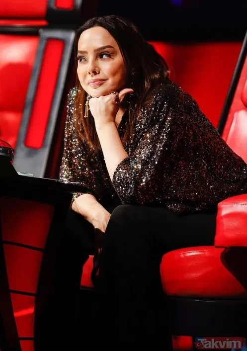 Bir Süredir Sık Sık Dubai'ye Gidip Gelen Ebru Gündeş Evlenince Tamamen Buraya Yerleşecek. Sadece Konserler İçin Türkiye'ye Gelecek. Müstakbel Eşi Gündeş'in...