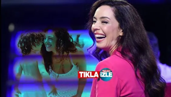Kainat güzeli plaja indi! 2002 Kainat Güzeli Azra Akın bikinili haliyle ortalığı salladı