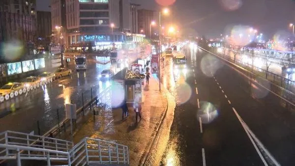 Meteoroloji bölge bölge uyardı! Çok kuvvetli geliyor: Kar, rüzgar, fırtına ve sağanak yağış... HAVA DURUMU-2