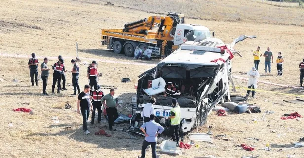 Balıkesir ve Manisa'da yaşanan otobüs kazalarının arkasından skandal çıktı! 3 ehliyet 1 şoför!