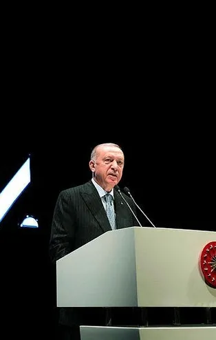 Hıncal Uluç yeni AKM'nin öyküsünü yazdı! Koltukları bile oturulmaz hale gelen AKM'den dünyanın özenerek baktığı yeni AKM'ye!