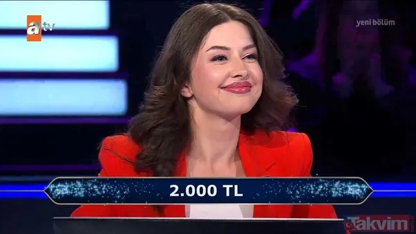 Yarışmacı 'forvet'i bilemedi joker kullandı! Kim Milyoner Olmak İster'de Kenan İmirzalıoğlu'ndan futbol dersi! İzleyiciler ekran başında çıldırdı - 12