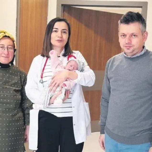 El bebek gül bebek