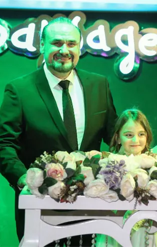 Hakan Aysev 6. kez evlendi (Hakan Aysev kimdir?)