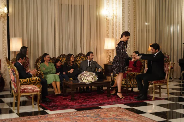 ferit-ile-ayse-evleniyor-kalp-yarasi-25-bolum-fragmanina-romantik-sahneler-damga-vurdu-1639521799674.jpg Ferit ile Ayşe evleniyor! Kalp Yarası 25. bölüm fragmanına romantik sahneler damga vurdu-7