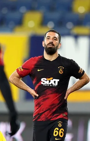 Usta yazardan Fatih Terim'e VAR tepkisi: Herkes maçına göre konuşuyor