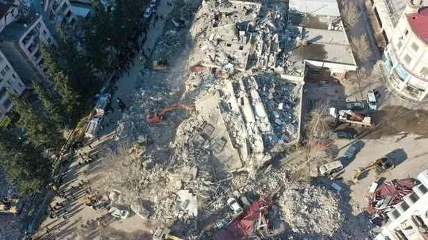 depreme-yardim-eden-ulkeler-listesi-2023-hangi-ulke-ne-yardim-gonderiyor-dunyadan-turkiyeye-buyuk-destek-1676196015013.jpeg Depreme yardım eden ülkeler listesi 2023! Dünyadan Türkiye'ye büyük destek! Hangi ülke, ne yardım gönderiyor?-10