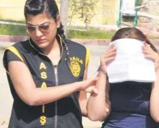 2 çocuk annesi fuhuştan yakalandı