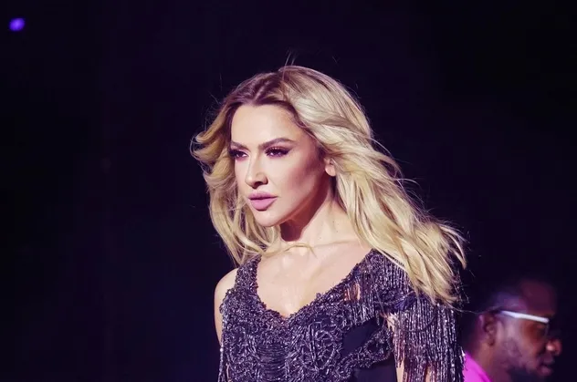 5 aylık evlilikleri 5 dakikada bitmişti! Hadise ve Mehmet Dinçerler arasındaki göndermelerin ardı arkası kesilmiyor...