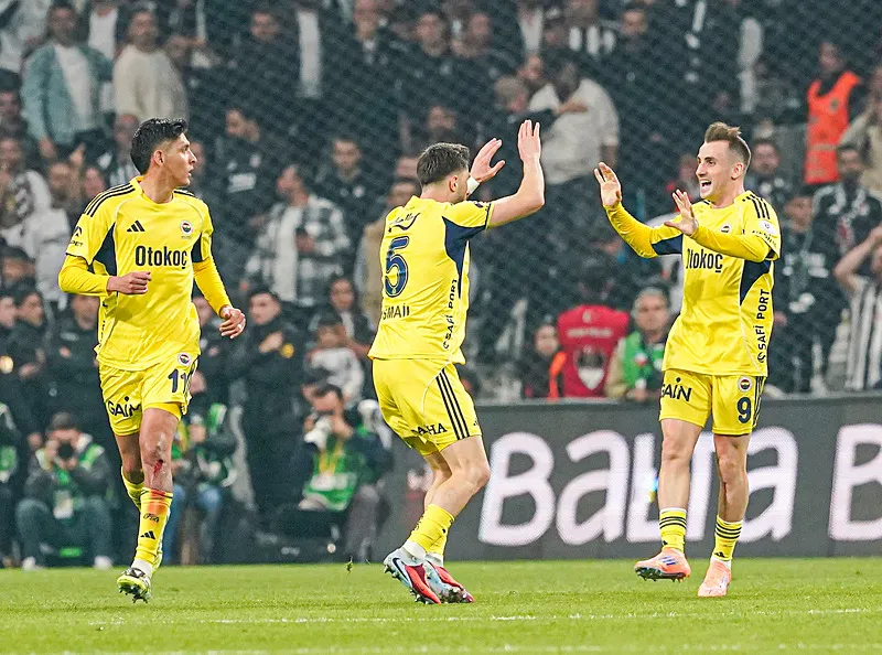 Fenerbahçe'ye buldozer gibi forvet! Transferde dev bomba - 5