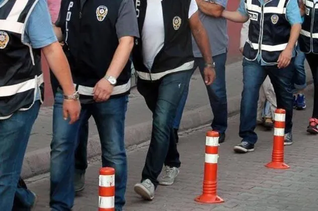 Şırnak'ta FETÖ/PYD operasyonu: 8 gözaltı