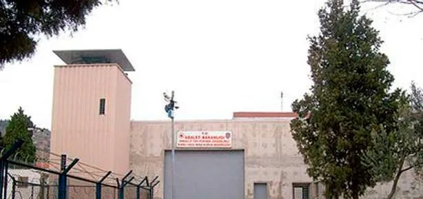 İmralı’dan paralel şikayet