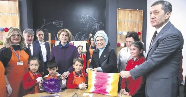 Başkan Recep Tayyip Erdoğan’ın eşi Emine Erdoğan’dan erkek öğrencilere nasihat