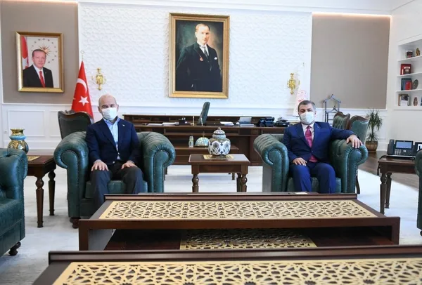Sağlık Bakanı Fahrettin Koca, İçişleri Bakanı Süleyman Soylu ile görüştü-1