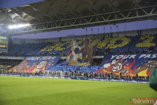 Fenerbahçe - Galatasaray derbisinde dikkat çeken kareler! O hareket damga vurdu... - 23