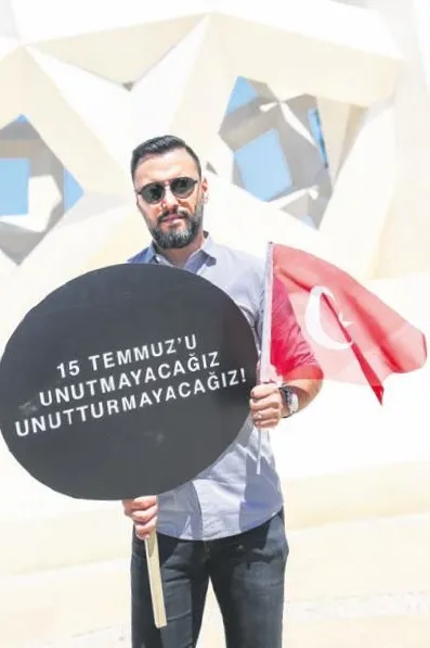 15 Temmuz şehitleri unutulmadı! Vatan sevdalısı ünlüler yine tek yürek oldu-2