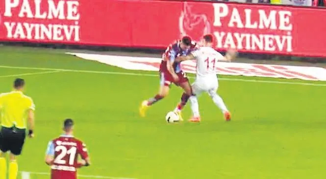 firtina-5-mac-sonra-yenilgi-yasadi-trabzonspor-evinde-kayseriye-takildi-88de-bahoken-skoru-belirledi-1-0-1701640691520.jpeg Fırtına 5 maç sonra yenilgi yaşadı | Trabzonspor evinde Kayseri’ye takıldı! 88’de Bahoken skoru belirledi: 1-0-5