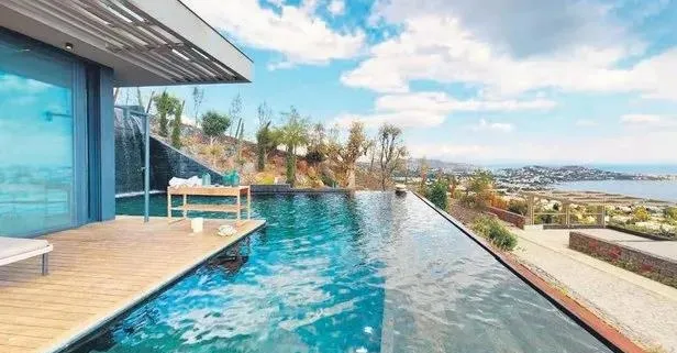 Yazlık ev fiyatları uçtu: Haftalık 15 bin TL’den açılıyor! Bodrum, Balıkesir, Antalya, Foça...