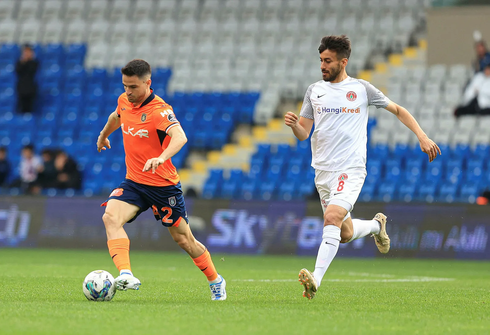 GALATASARAY TRANSFER HABERLERİ | Galatasaray'a transferde Mourinho'dan kötü haber! - 4