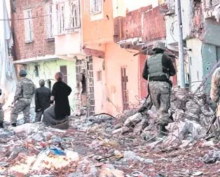 Askere dua teröriste beddua