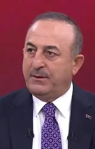 Ege'deki Yunan provokasyonuna Bakan Çavuşoğlu'ndan sert tepki: Vazgeçmezlerse adaların egemenliği tartışılır