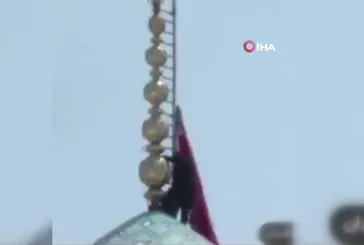 İran intikam bayrağını göndere çekti!