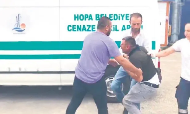 kanseri-2-kez-yenen-cemre-ucaryilmaz-metinden-aci-haber-1657490080227.jpeg Kanseri 2 kez yenen Cemre Uçaryılmaz Metin'den acı haber-5