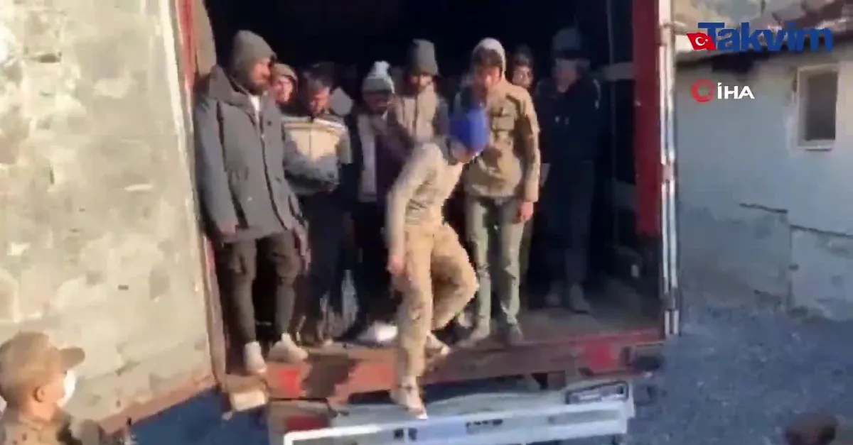 Dorse'de 149 düzensiz göçmen yakalandı