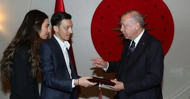 Cumhurbaşkanı Erdoğan, futbolcu Mesut Özil’i kabul etti