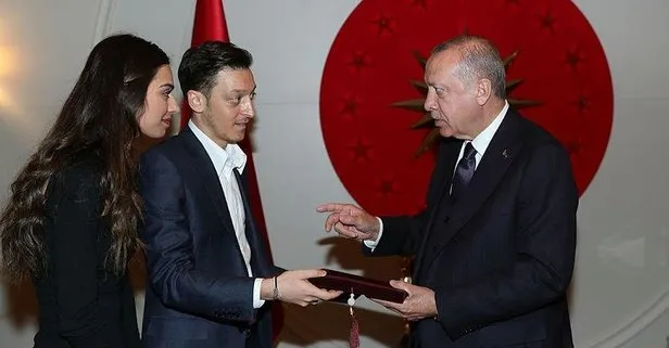 Erdoğan, futbolcu Mesut Özil'i kabul etti