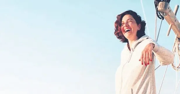 Bergüzar Korel'in tekne pozlarına beğeni yağdı