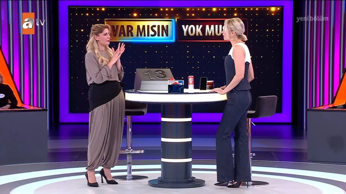 var-misin-yok-musunda-ilk-kutu-soku-sinem-5-milyon-tlyi-actirdi-1781210508630.jpg Var Mısın Yok Musun'da ilk kutu şoku! Sinem 5 milyon TL'yi açtırdı-9