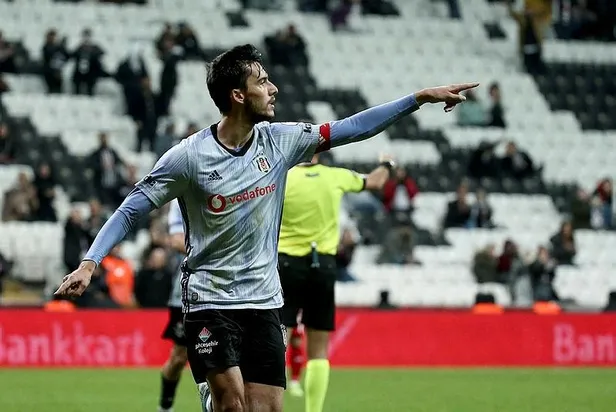 besiktas-3-0-anagold-24-erzincanspor-mac-sonucu-1575578400290.jpeg