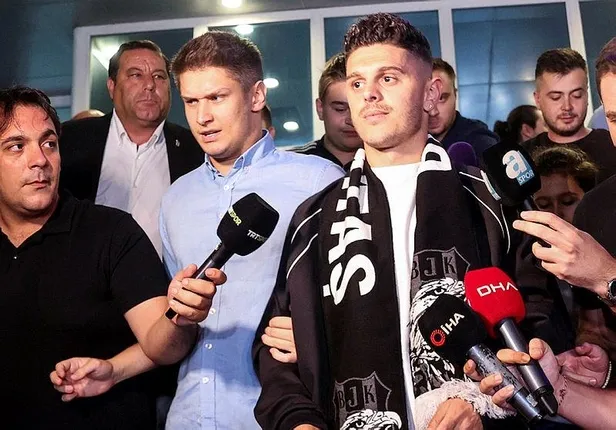 besiktas-milot-rashica-transferini-kapa-bildirdi-iste-maliyeti-1692202314705.jpeg Beşiktaş, Milot Rashica transferini KAP'a bildirdi! İşte maliyeti-3