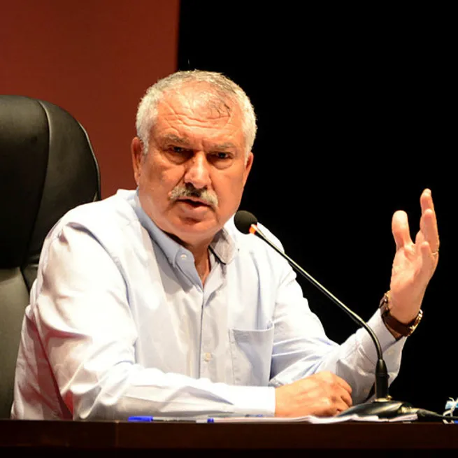 CHPden 28 Mayıs rüşveti! Adana Büyükşehir Belediyesi Başkanı Zeydan Karalar ikinci tur için Kılıçdaroğluna oy karşılığında iş dağıtıyor