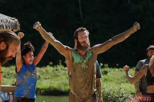 Nisa Bölükbaşı’nın nişan fotoğraflarının ardından... Survivor şampiyonu Ogeday Girişken’den dikkat çeken paylaşımı! “Evlen bu kızla” - 8