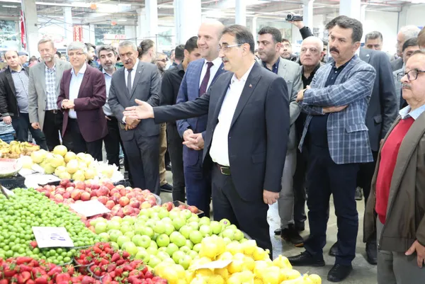 son-dakika-enerji-ve-tabii-kaynaklar-bakani-fatih-donmez-acikladi-petrol-mujdesini-baskan-recep-tayyip-erdogan-1683027123527.jpg Başkan Erdoğan petrol müjdesini duyurdu! Cudi ve Gabar'da yeni keşif: "Çok yüksek kaliteye sahip! Aynı bölgeden yeni müjdeler bekleniyor"-2