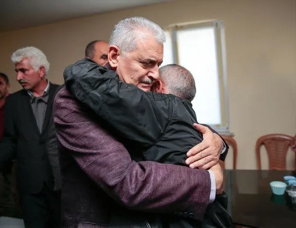 Başbakan, Helin Palandöken'in ailesini ziyaret etti-1